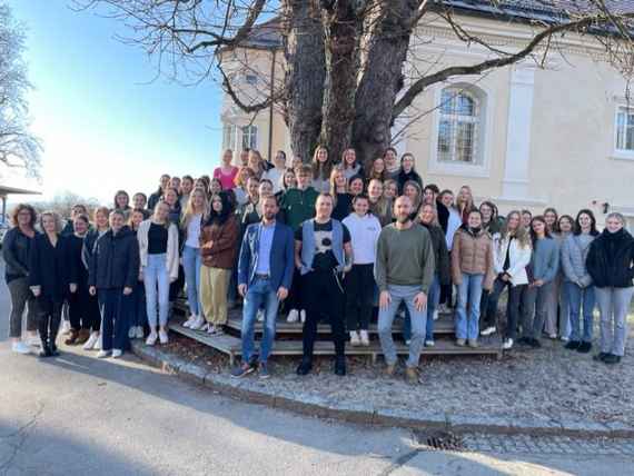 Berufs- und Studieninformationsmöglichkeiten für Pitzelstättner Schülerinnen und Schüler