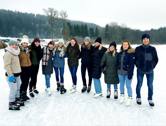 Bewegung und Sport in der Winterlandschaft