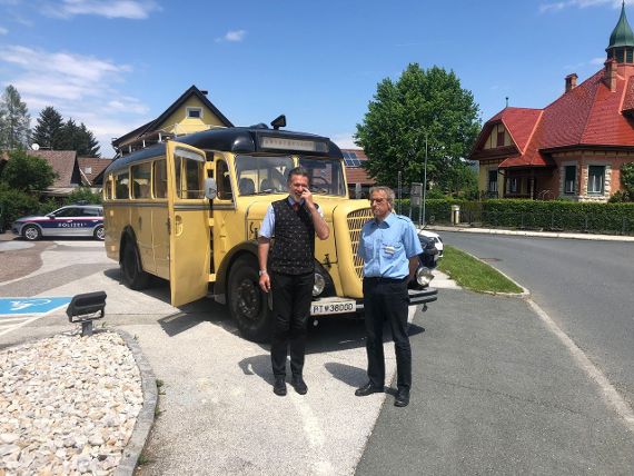 Gelber Postbus aus dem Jahre 1947