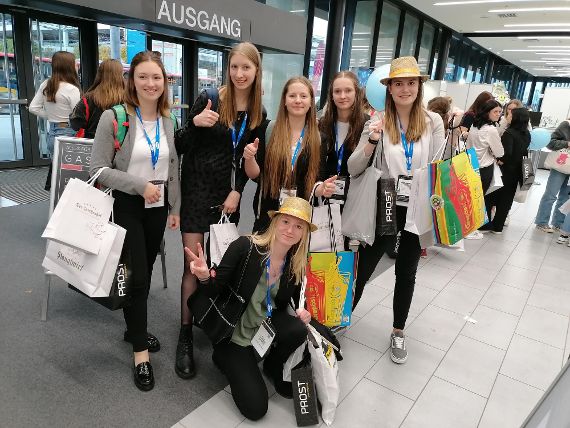 SchülerInnen der HBLA Pitzelsätten auf der Fachmesse für den Gast