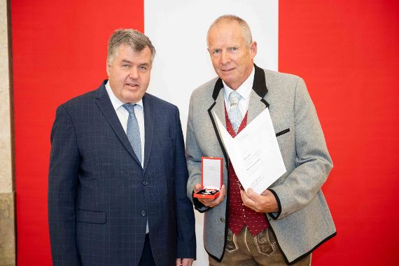 Ehrenzeichenverleihung