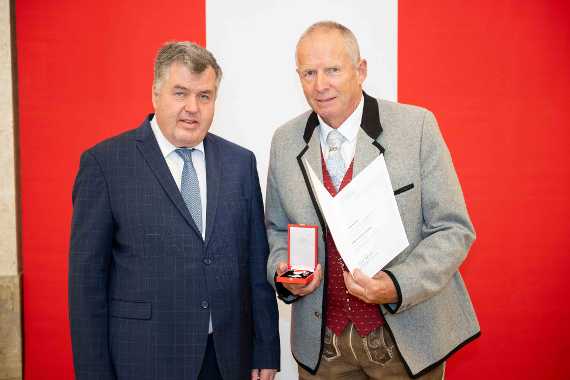 Ehrenzeichenverleihung