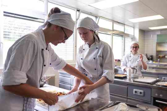 Kochen in den Lehrküchen der HBLA Pitzelstätten