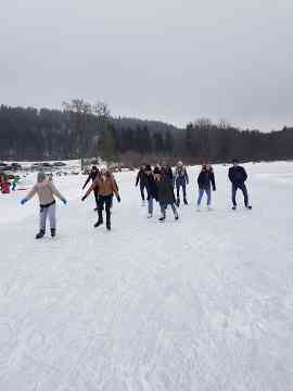 Bewegung und Sport in der Winterlandschaft