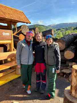 Holzschnitzen für die eigenen Schachbrettfiguren