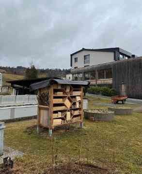 Renovierung Bienenhotel