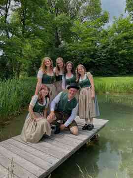 Abschlussklassen 2025 Tracht