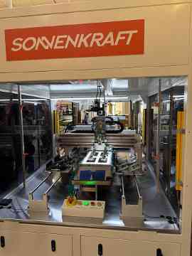 Exkursion des 2 AL zu PetraGlas und Sonnenkraft GmbH